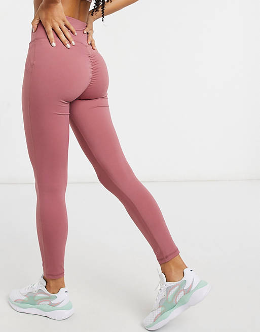 In The Style × Courtney Black – Różowe sportowe legginsy z marszczeniem na pośladkach