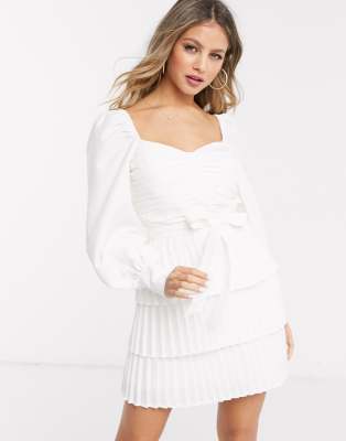 white long sleeve pleated dress