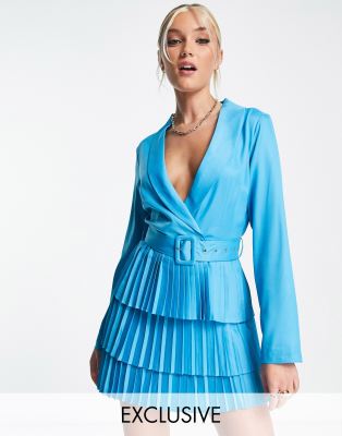 In The Style In The Style exclusive plunge front blazer dress with pleated skirt in blue