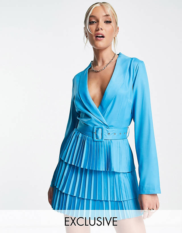 In The Style - exclusive plunge front blazer dress with pleated skirt in blue