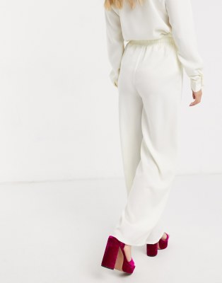 relaxed wide leg pants