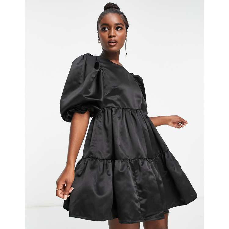 Black puff outlet sleeve dress