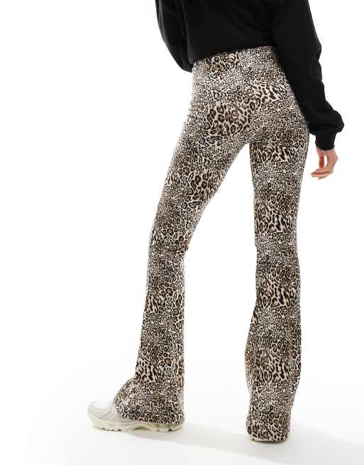 In The Style Exclusive – Spodnie z rozszerzanymi nogawkami w cętki, 5 z 5