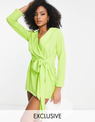 In The Style Exclusive Tie Front Blazer Dress In Lime-green