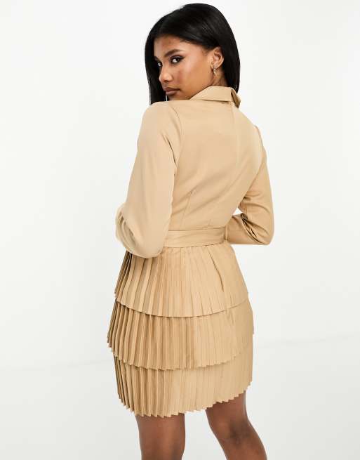 In The Style - Exclusives - Geplooide mini blazerjurk met overslag in camel, 3 van 4