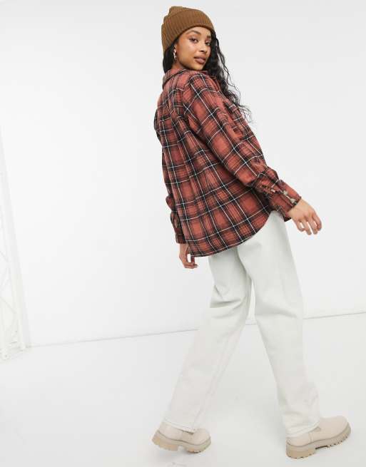 In The Style - Exclusives - Oversized overhemd met ruiten in bruin multi, 2 van 4