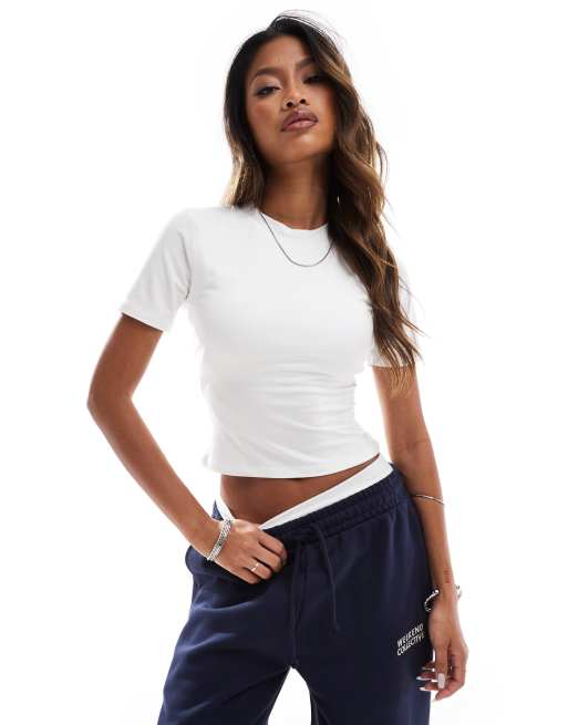 In The Style - fITS - T-shirt ajusté sculptant et près du corps en modal à manches courtes - Blanc