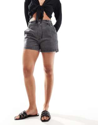 In The Style - Jeans-Shorts in Grau mit elastischem Paperbag-Bund