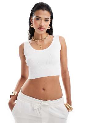 In The Style knitted cropped singlet top white