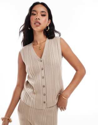 In The Style In The Style knitted waistcoat co-ord in light brown-Neutral