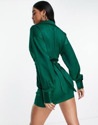 In The Style knot front satin shirt dress in emerald green | ASOS