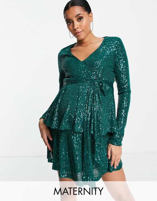 In The Style Maternity - Smaragdgrøn lagdelt minikjole i pailletstof med plunge foran og lagdelt detalje - Kun hos ASOS