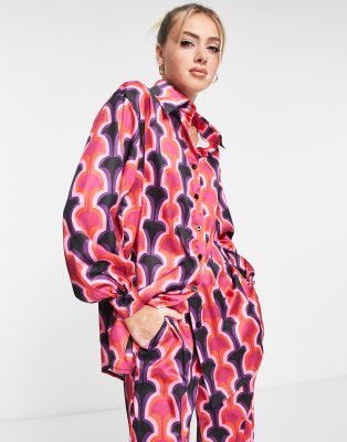 In The Style Oversized Shirt In Pink Geo Print - Part Of A Set-multi