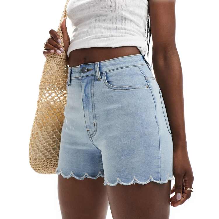 Pantaloncini di jeans a vita alta azzurri con bordo smerlato ClassicfuncenterShops In The Style Side Panel Logo Fleece Shorts