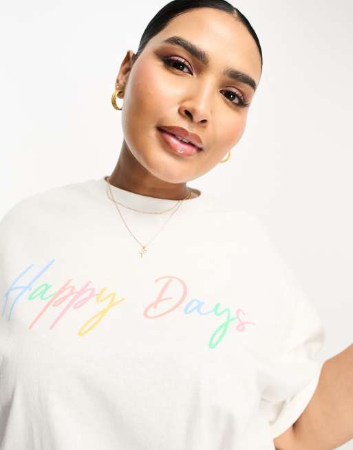 In The Style Plus – Biały T-shirt z napisem „Happy Days”