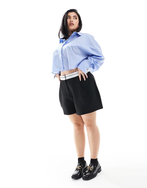 In The Style Plus - Elegante short met contrasterende tailleband in zwart