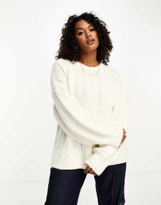 In The Style Plus exclusive cable knit jumper in cream