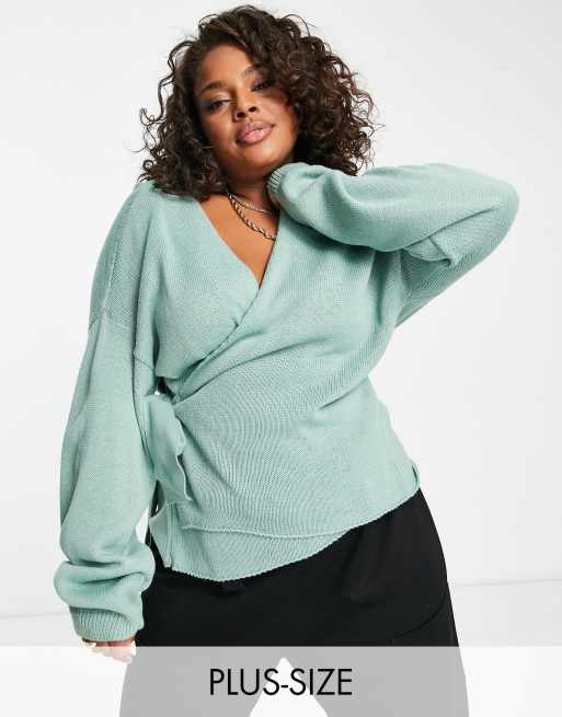 In the style outlet plus size