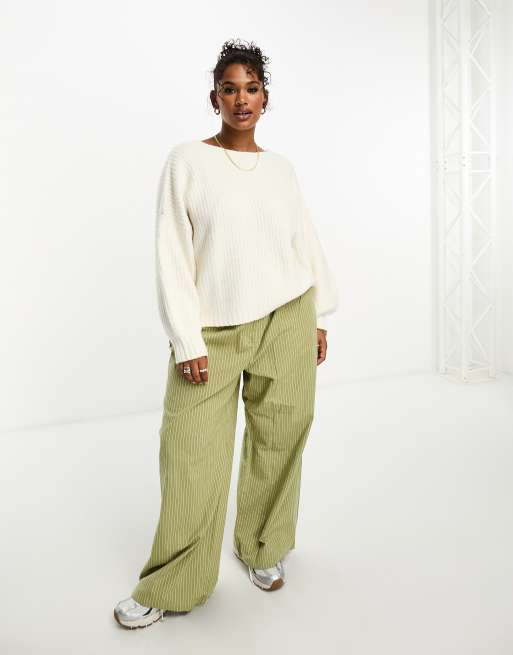 Bow sleeve outlet jumper