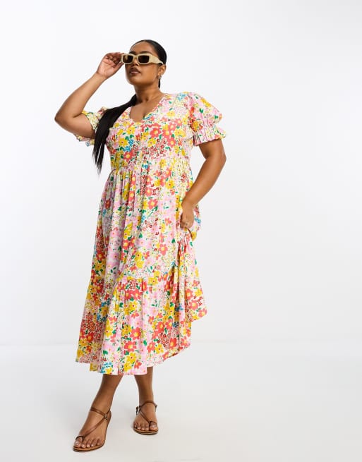 In The Style Plus - Exclusives - Midi jurk met knoopsluiting en pofmouwen in fijne bloemenprint