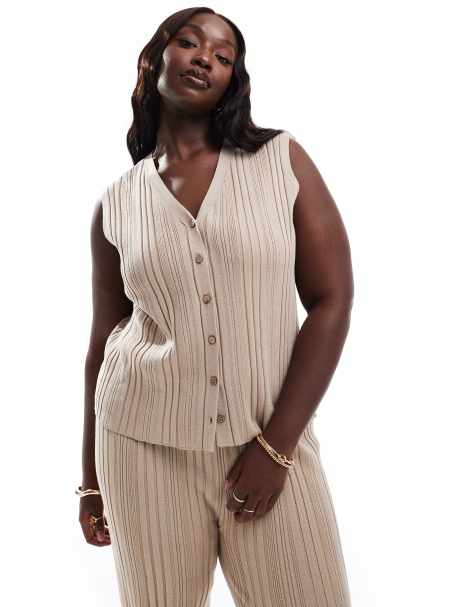 In The Style Plus - Gebreid gilet in lichtbruin, deel van co-ord set - view 1