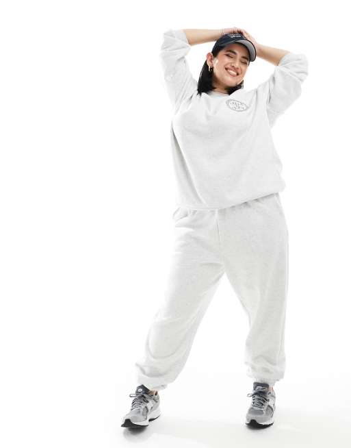 In The Style Plus - Joggingbroek met aansluitende boorden en trekkoord in gemêleerd grijs
