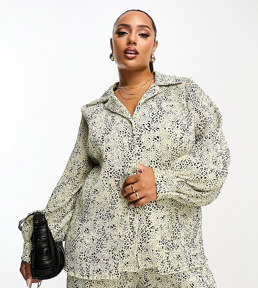 In The Style Plus plisse shirt co-ord in snake print-Multi