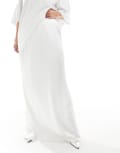 [In The Style Plus] In The Style Plus satin maxi skirt in white 22 WHITE