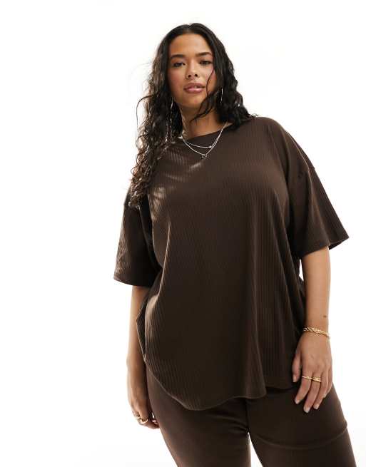 In The Style Plus t-shirt and flare pants set in chocolate