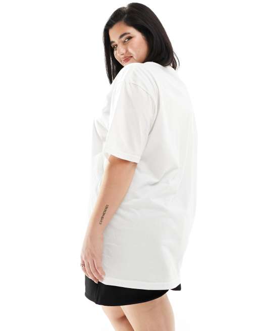 In The Style Plus – Vit t-shirt med Rosé Over Roses-text, 3 av 4