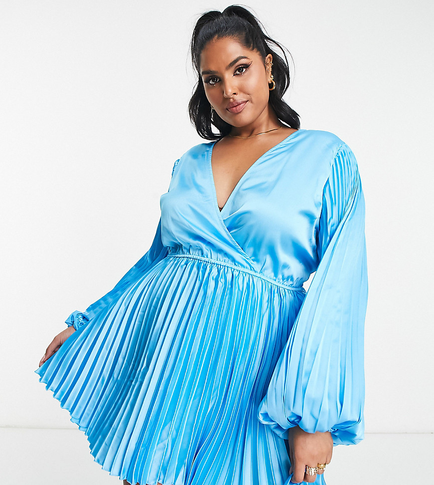 Dresses by In The Style Plus Exclusive to ASOS Collaboration with Billie Faiers Pleated design Wrap front Volume sleeves Tie waist Regular fit