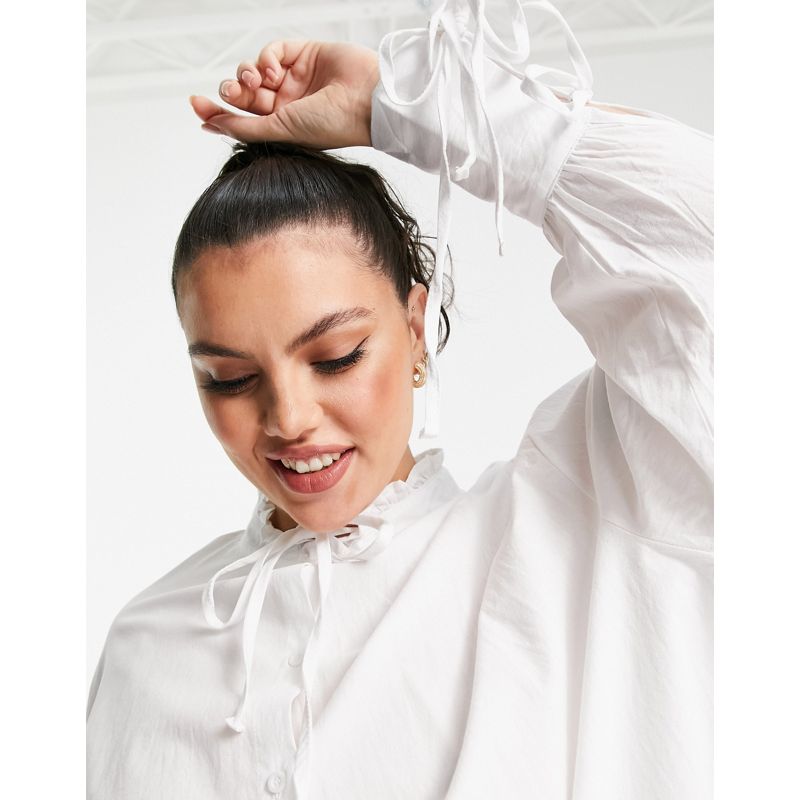 Vestiti casual Donna In The Style Plus x Dani Dyer - Vestito camicia arricciato bianco con laccetti sulle maniche