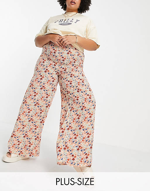 In The Style Plus x Jac Jossa wide leg trouser co ord in multi floral print