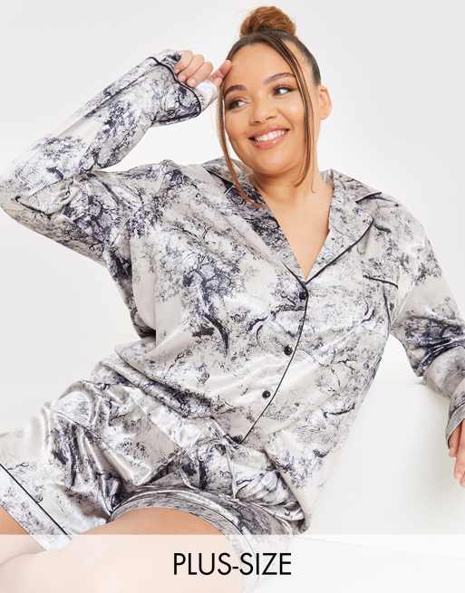 In The Style Plus x Lorna Luxe - Pyjamassæt med skjorte og shorts med kontrastkanter i marineblåt flerfarvet satin