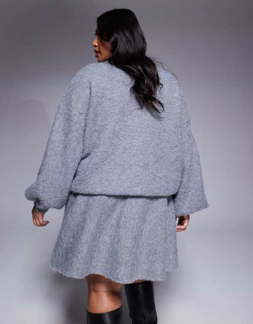 In The Style Plus x Natalya Wright exclusive fluffy balloon sleeve jumper co-ord in charcoal , 4 of 4