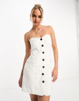 In The Style Tailored Bandeau Button Through Mini Dress In White