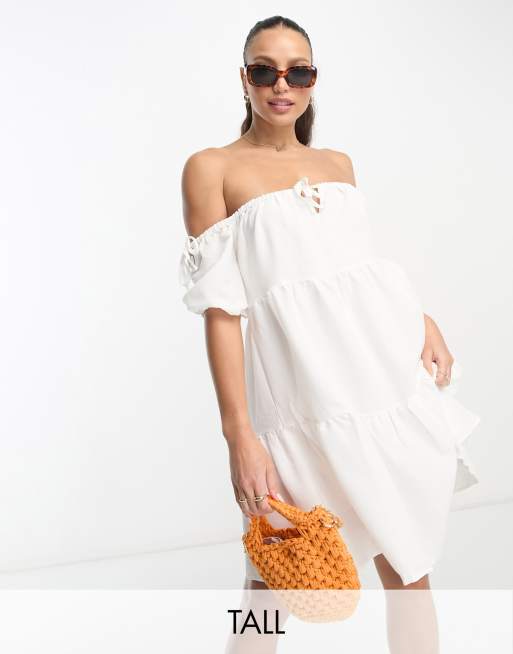 In The Style Tall - Stacey Solomon - Vestito con scollo Bardot bianco a balze