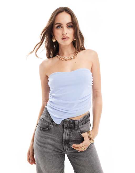 In The Style – Trägerloses Oberteil aus Netzstoff in Blau mit Raffung und asymmetrischem Saum