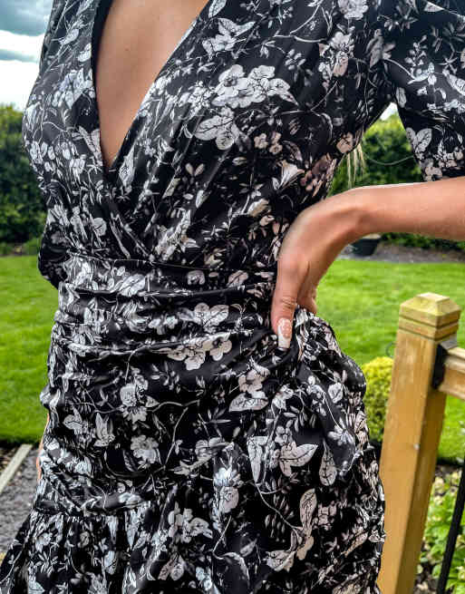In The Style wrap dress in print, 3 of 4
