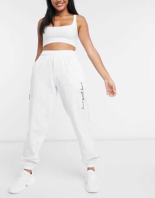 Plt Petite White Embroidered Oversized Sweatpant  White joggers outfit,  Womens joggers sweatpants, Petite outfits