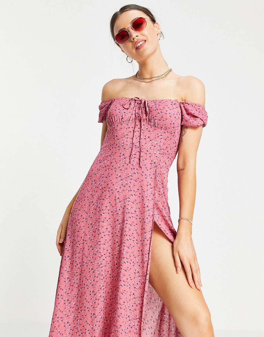 In The Style x Billie Faiers - Midi jurk met hartvormige halslijn, dijsplit en bloemenprint in roze-Veelkleurig