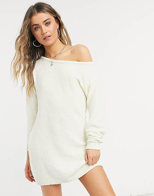  In The Style x Billie Faiers off shoulder jumper dress in white 
