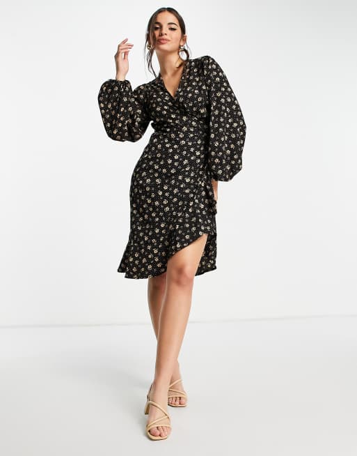 In The Style x Carys Whittaker - Vestito midi a portafoglio con stampa a fiori