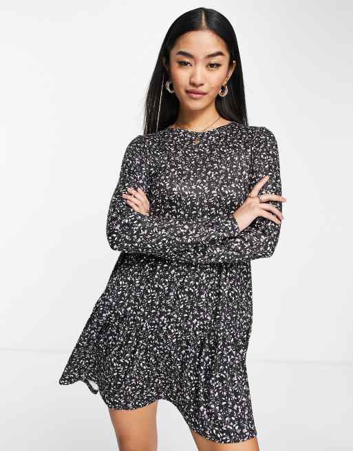 In The Style x Dani Dyer tiered mini skater dress in floral ditsy print
