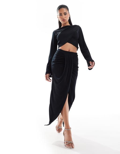 In The Style x Georgia Louise - Maxi rok van gelaagde gladde stof met overslag en gedrapeerd detail in zwart, deel van co-ord set 