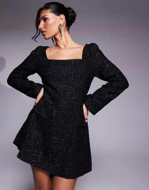 In The Style x Hannah Brown – Strukturiertes, elegantes Minikleid in Schwarz mit eckigem Ausschnitt und Taschen - view 1