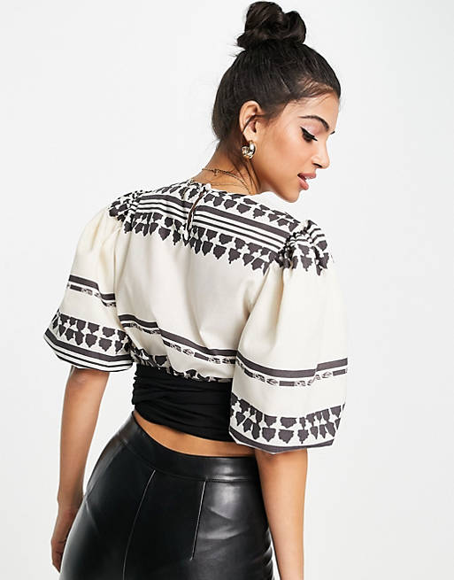 Tops In The Style x Lorna Luxe balloon sleeve crop top co ord in mono geo print 