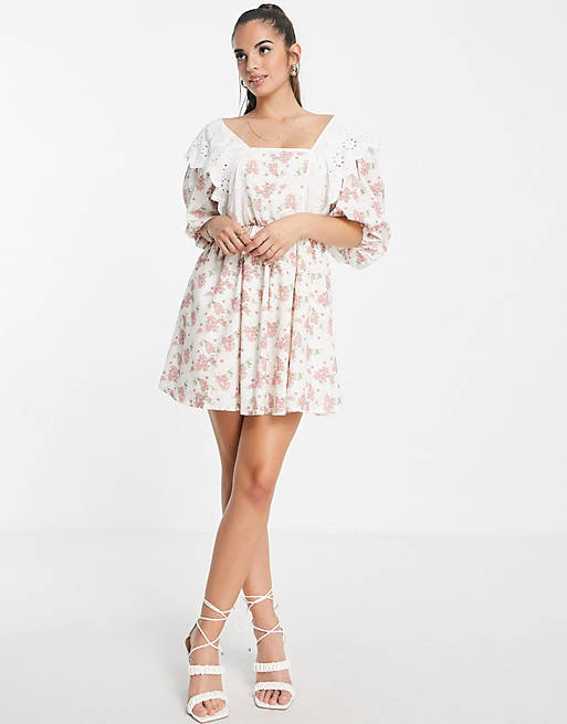 In The Style x Lorna Luxe exclusive trim bib detail mini smock dress in rosebud floral print