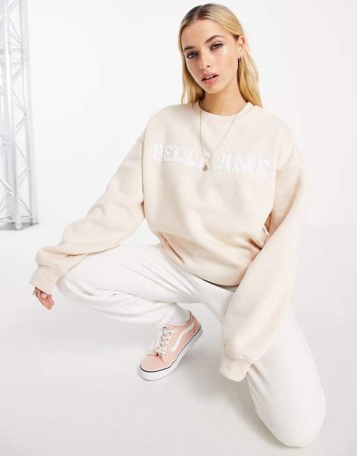 In The Style x Lorna Luxe - Felpa color pietra con motivo