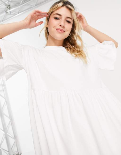 In The Style x Olivia Bowen exclusive smock dress with fluted sleeves in white, 3 of 4
